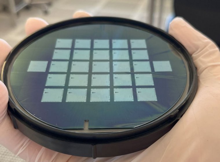 Quantum Computer in the Solid State