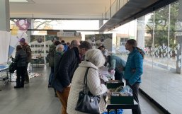 Visitors browsing the stalls at the seed exchange Visitors browsing the stalls at the seed exchange